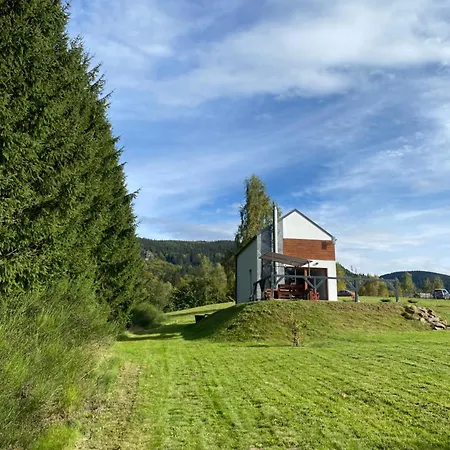 Stone House Skalny W Struznicy Дом отдыха